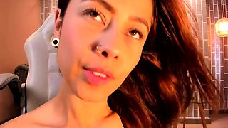 Romanian amateur webcam teen masturbate