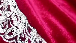 Milf broke the cunt with big dildo fuck hard