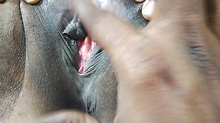 Susma aunty showing pussy in mouth