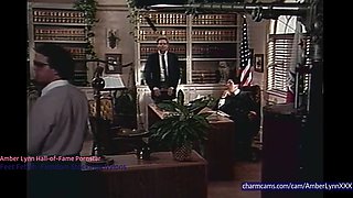 Join the Buzz in Amber Lynns Chat