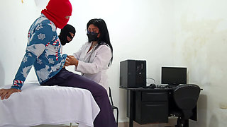 Medical student prescribes special therapy for two passionate patients