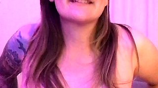 Leann amateur beautiful brunette with big boobs