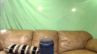 Hot amateur XXX blonde playing with her pussy on webcam