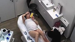 美容室監視❤️数人の美しい若い女性が脚を