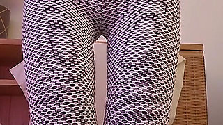 Sporty Leggings Pussy Play - Dutch Girl Teases and Fingers Her Wet Pussy in Tight Gym Leggings (dutch)