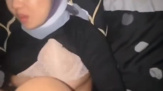 My little hijab cum in pussy