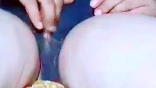 Desi Akeli Hot Girl Masturbation