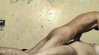 Desi Aunty Ko Baitaya Lund Pe / Indian Aunty Sitting on My Penis