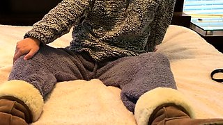 Slutty girl foot fetish with masturbation