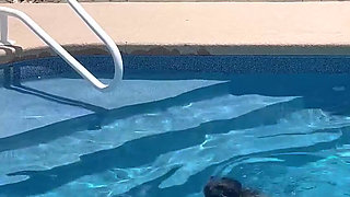 I love swimming, do you?