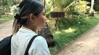 Amateur Latina Teen Yohamedi Surprise Blowjob and Doggy Style Fucking on Beach