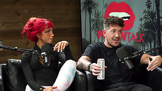Lexy Panterra Shakes Ass in Podcast Studio!