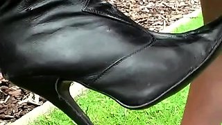 The jerking leather boots worshipper (Full Video) –