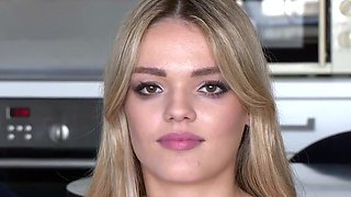 Jade Jadore The Real Amateur Beauty Moans For The WoodmanCas