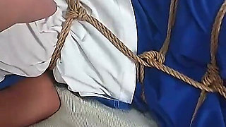 Behind-the-scenes Footage of the Adorable Girlfriend's School Uniform Restraint Photo Shoot