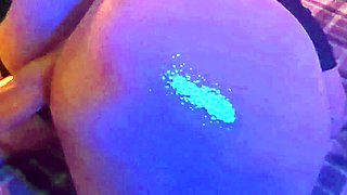 amateur vip ass masturbating on live webcam