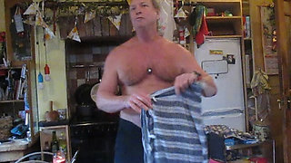 Will Polski strips naked and jerks off his throbbing dick live on cam as viewer wanks off