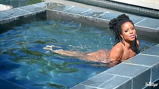 Ebony Kira Noir hot erotic solo