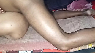 Desi village wife and husband fucking video in bedroom