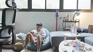 Horny Nerd with Magic Game Controler Fucks Hot Stepsis Li Zhiyan