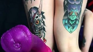 Cute amateur webcam teen girl toying pussy on webcam