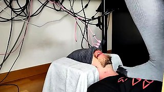 Miss ZetaMoon - The Slave Blackout Foot Gag Challenge