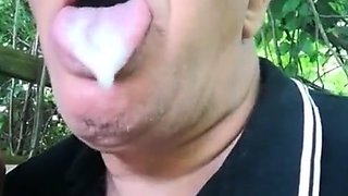 Lucky Sunday: Outdoor Bear Blowjob