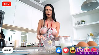 Simon Kitty Gives Stepbro Her Creamy Muffin While Watching Live on Camera - S26:E8