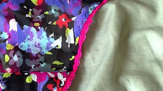 Amateur Foot Fetish Girlfriend Sucks and gives a Footjob