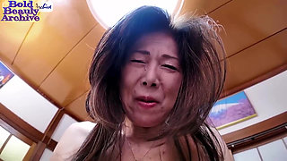 Lonely Daytime Wife Seeks Bold Escape While Husband Away Sparks Secret Thrill