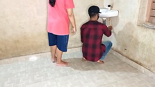 Lonely Bhabhi Got Her Pussy Itchy in the Bathroom by the Young Plumber