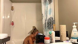 22 Year Old Stepmom Caught Taking Naked Selfies In The Bath Tub!