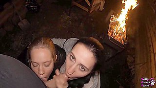 Ffm Threesome Sucking On The Backyard