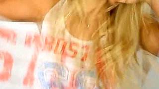 Hayley Marie Coppin - Bouncy Bouncy