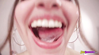 Julia James Hard Deepthroat