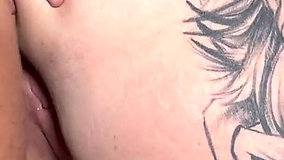 Stepdaughter with her virtual reality glasses: Mom and Dad have sex on top of her.