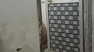 Desi India hot bhabhi washroom mein to chhod do