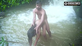 Desi Girl Having Sex In The Waterfall Outdoor