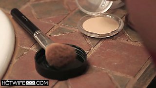 Vienna And Her Husband Cum To A Deal