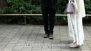 Close up Asian sex scene with cunt around her dick