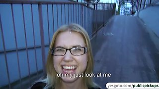 Money for flashing tits and sex in public with gorgeous amateur Violette