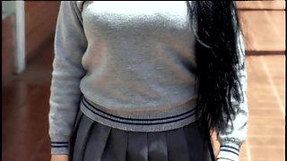 Innocent Face and Tight Ass!! College Girl Takes the Opportunity to Bring College Friends Home