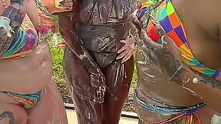 Creamy Custard Playtime: Savanna, Giana, Bleu & Livie Get Messy