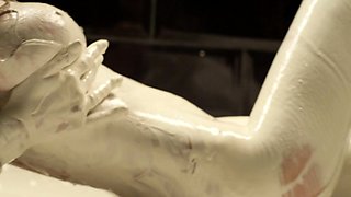 Babe With Big Boobs Masturbates