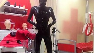 Kylies Latex Webcam Show: BDSM Fun im Studio