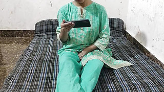 Boobs step Brother ne muze paise dekar jabar dasti pela