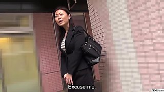 Sensuous Asian COUGAR Bare Truck Rail And Outdoor Bang-out