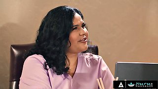 Big-Tits MILF Karla Lane Runs Dirty on Former Babysitter Elias Cash in Slippery N