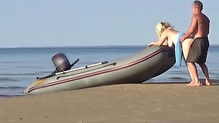 Boatman ravaged a super-steamy tourist