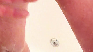 Couple take a nice shower with golden shower